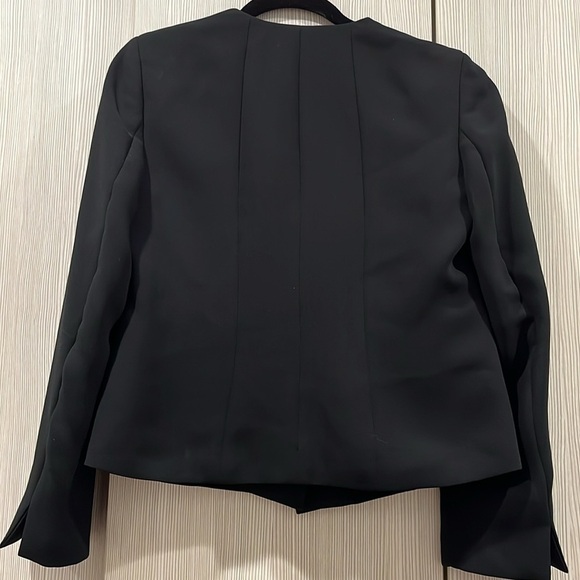 Talbots | Grace Fit One Button Split Cuff Blazer‎ | Black | Petite Size 6 (6P) - Picture 4 of 15